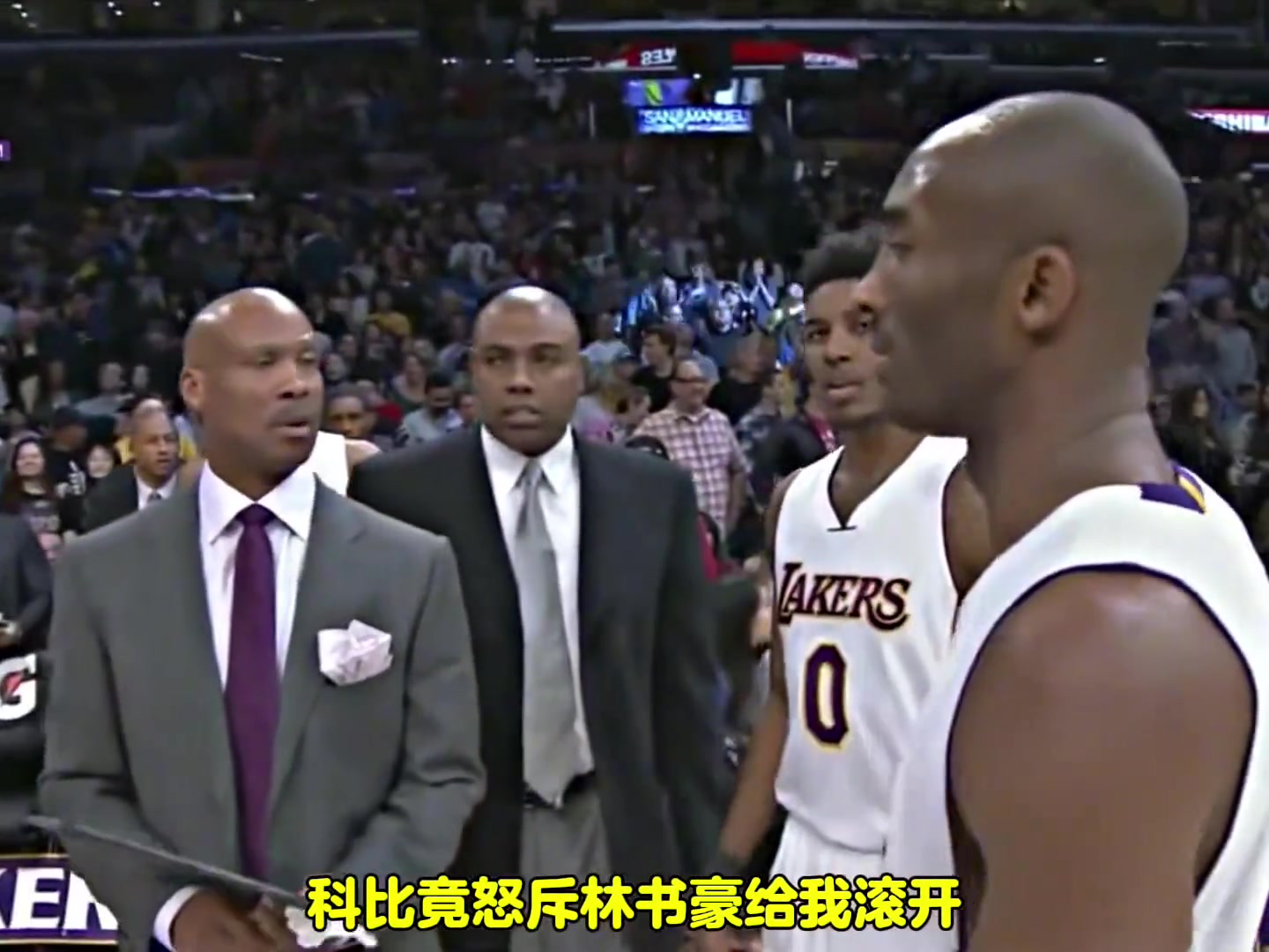 NBA球星在替补席内讧五大瞬间！科比詹姆斯杜兰特哈登上榜！